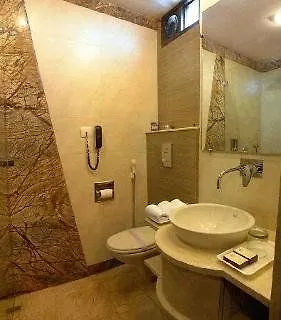 Hotel Sunstar Heights Delhi