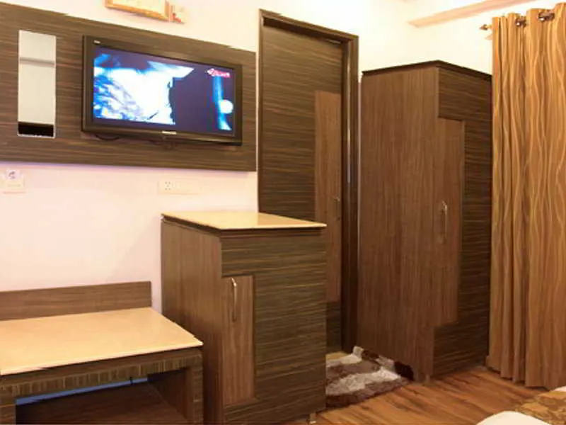 Hotel Sunstar Heights Delhi